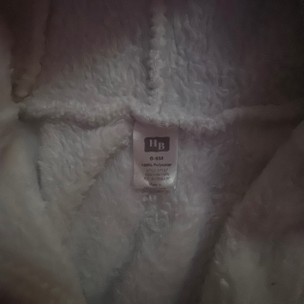 HB Baby Robe - Picture 3 of 3